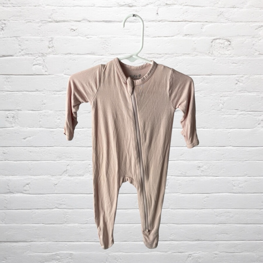 Kyte Baby // Light Pink Bamboo Baby Footie